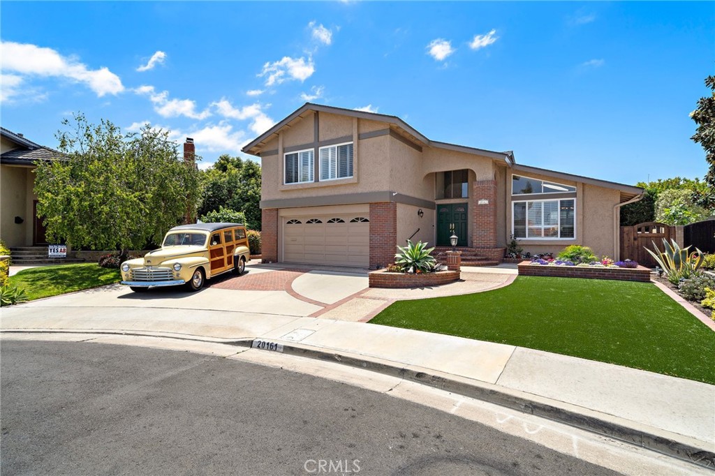 20161 Glacier Circle