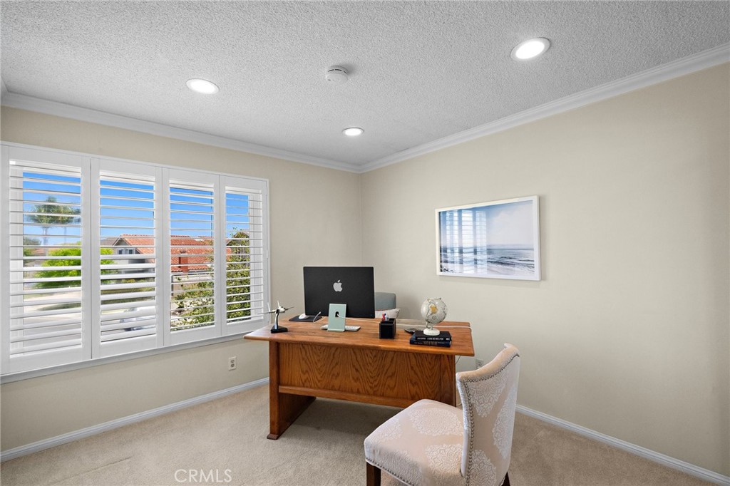 20161 Glacier Circle