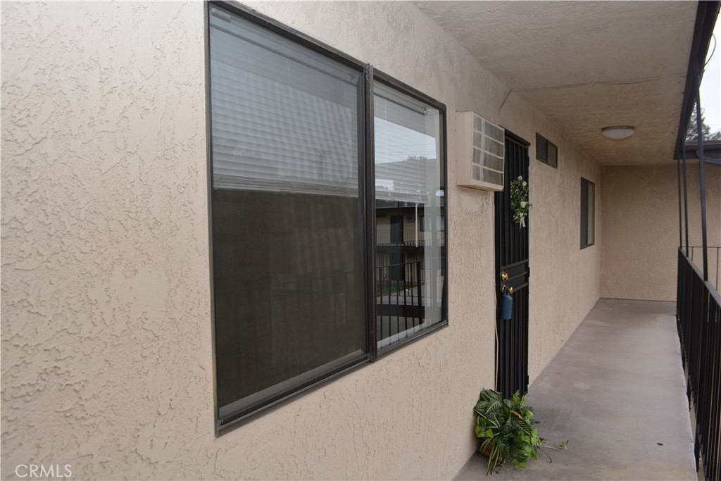 15351 Orange Avenue 25