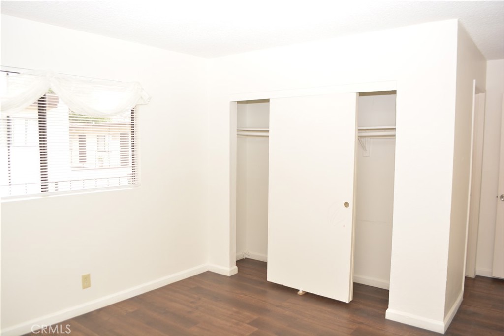 15351 Orange Avenue 25