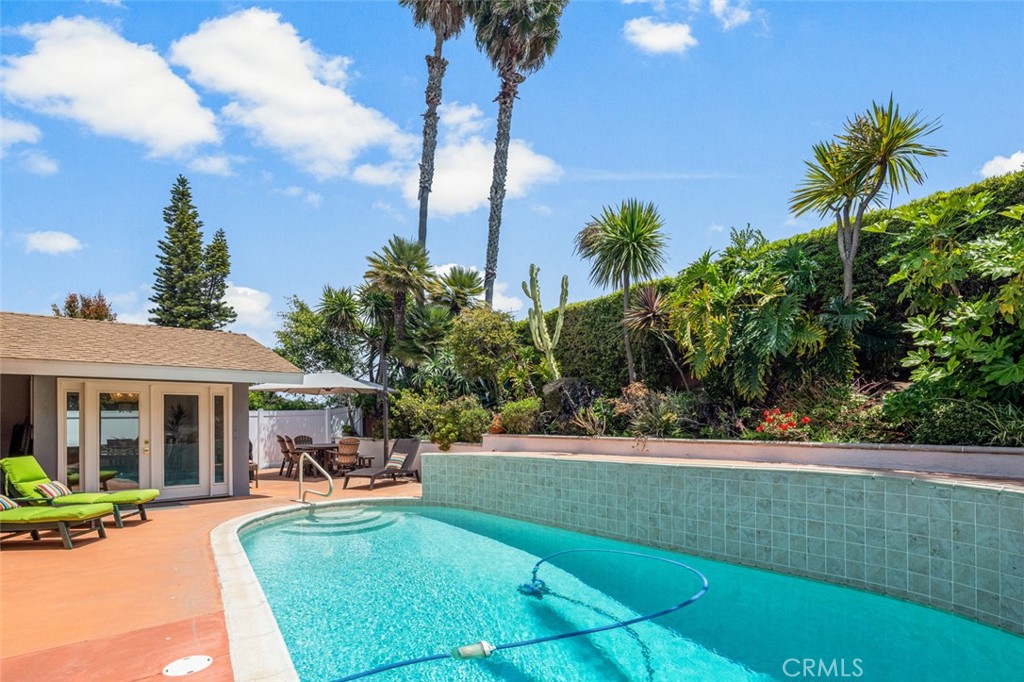 33212 Blue Fin Drive