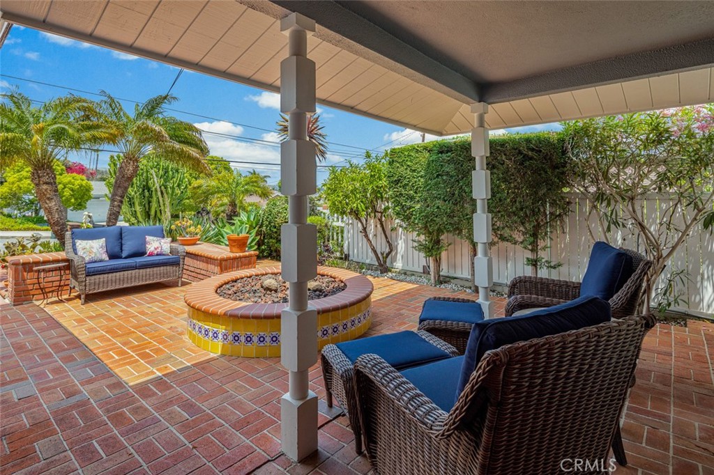 33212 Blue Fin Drive