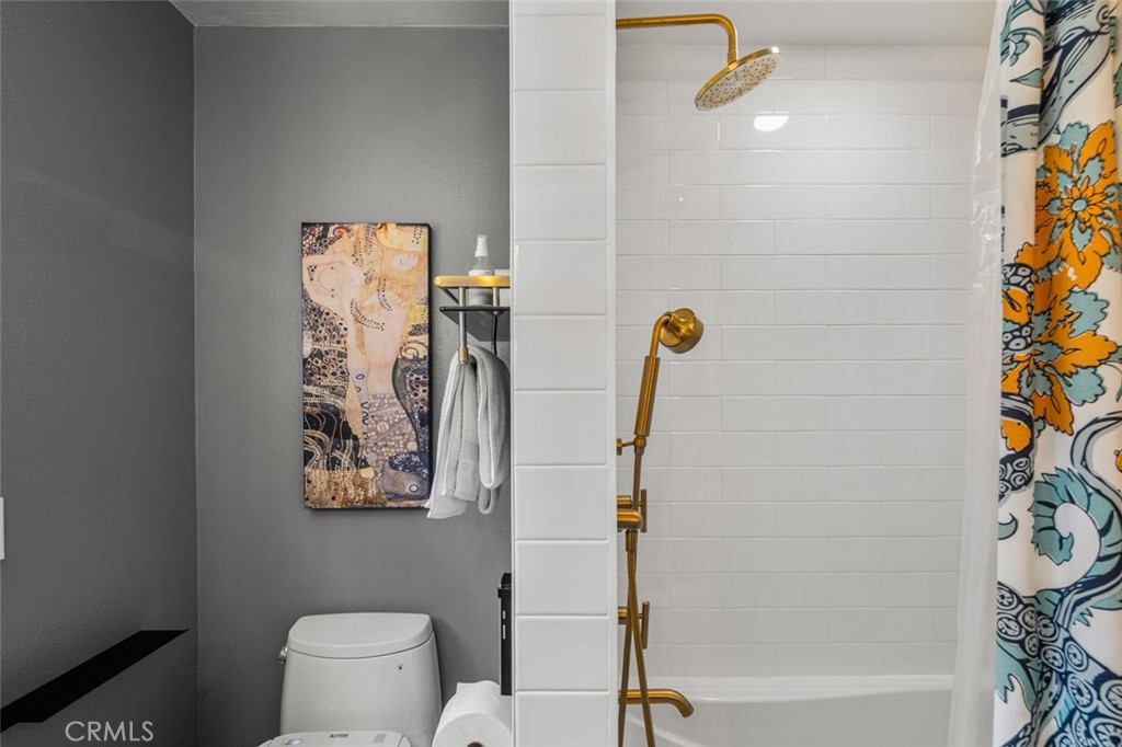 33212 Blue Fin Drive