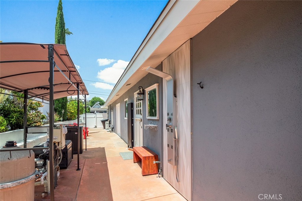 33212 Blue Fin Drive