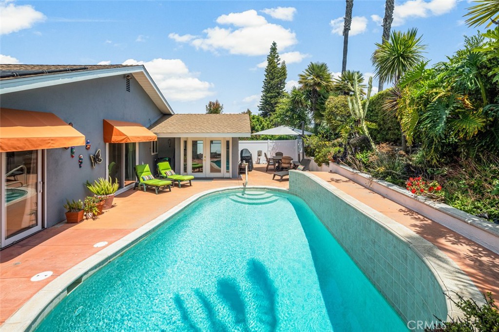 33212 Blue Fin Drive