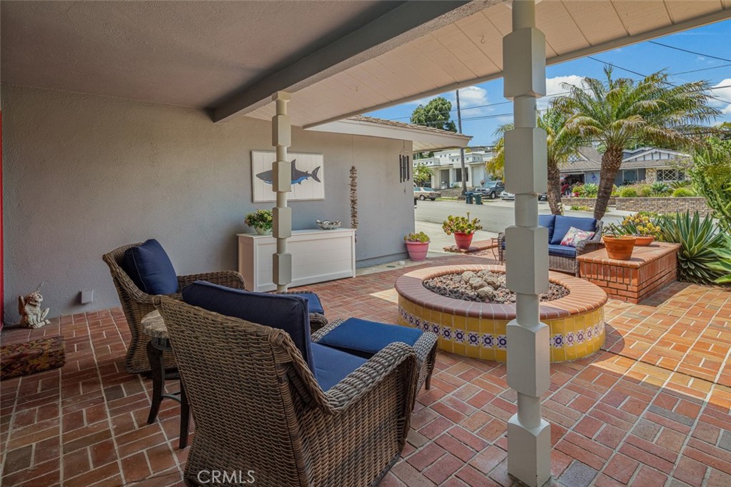 33212 Blue Fin Drive