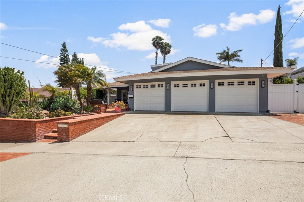 33212 Blue Fin Drive