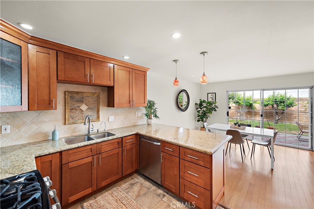 7455 Bellingham Avenue