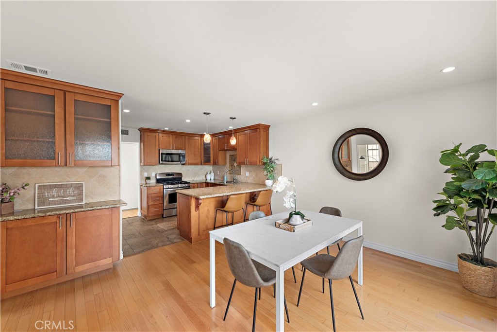 7455 Bellingham Avenue