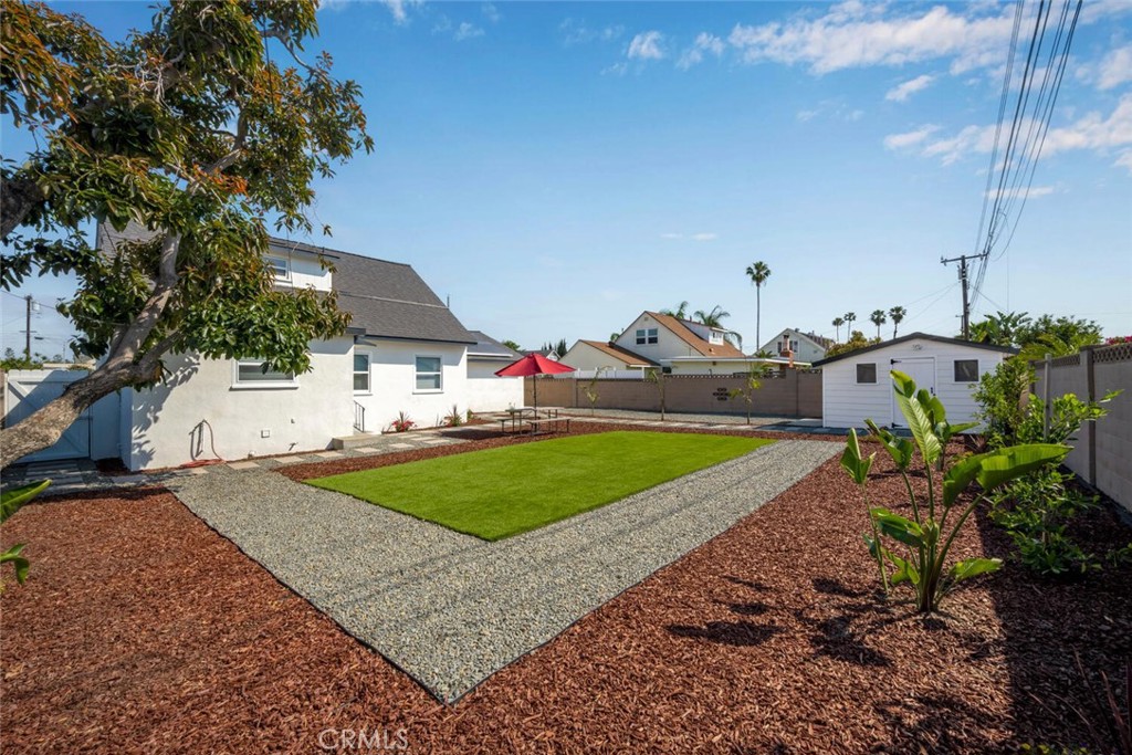 6082 Bannock Road