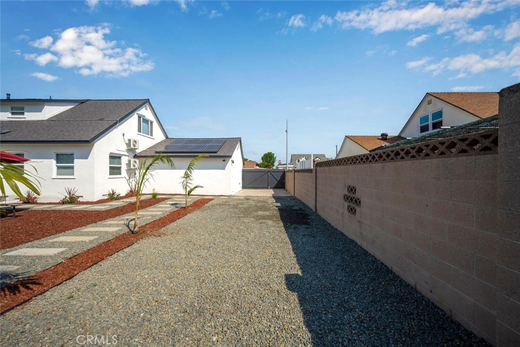 6082 Bannock Road
