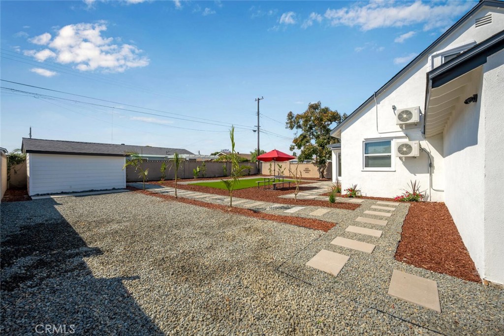 6082 Bannock Road