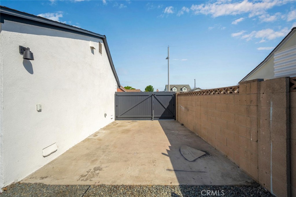 6082 Bannock Road