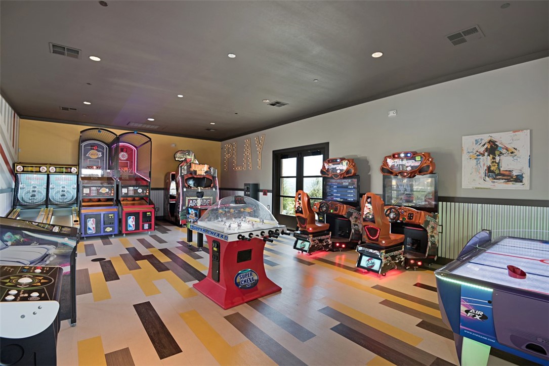 25 Splendor Way