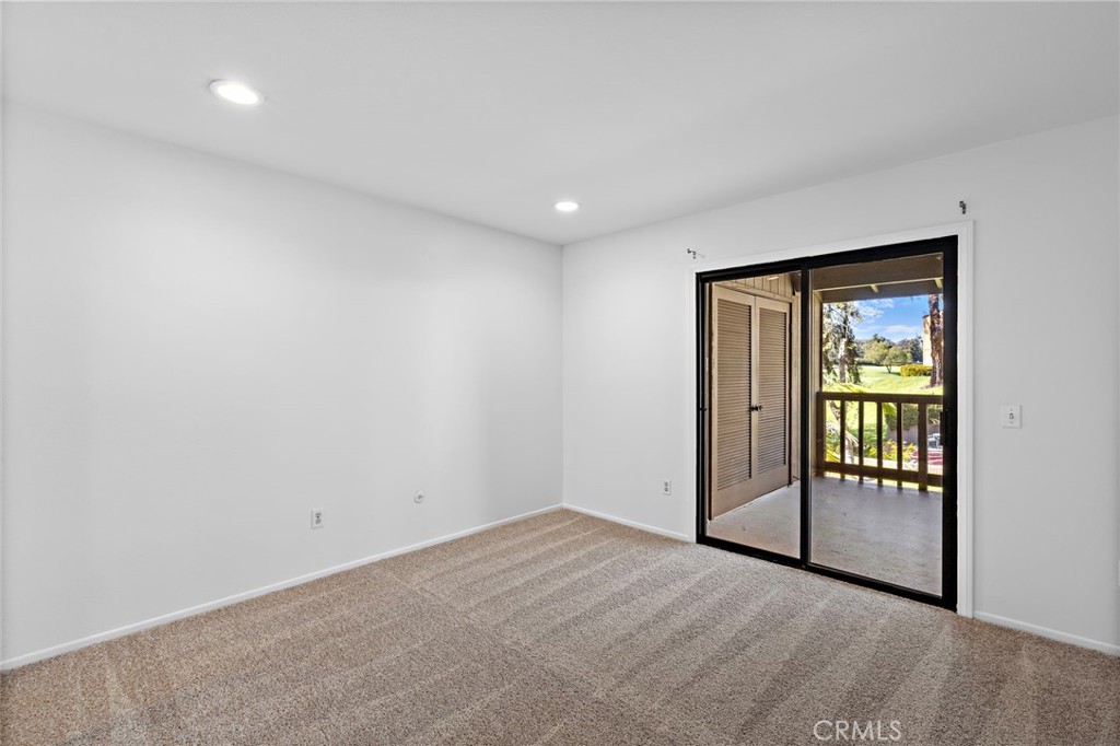 31287 E Nine Drive 28G