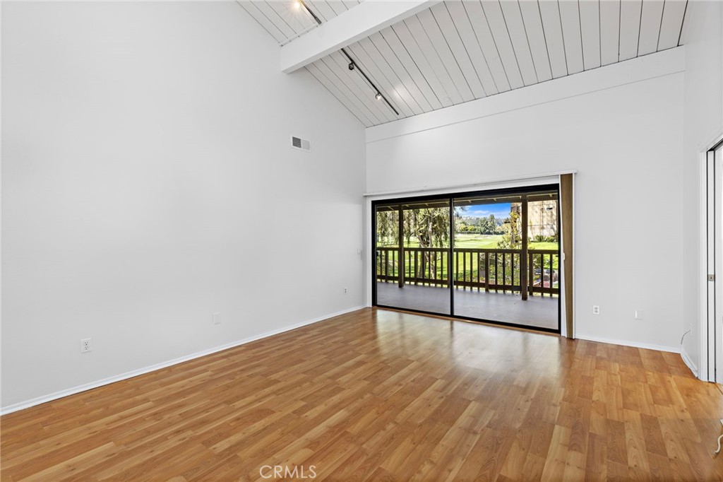 31287 E Nine Drive 28G