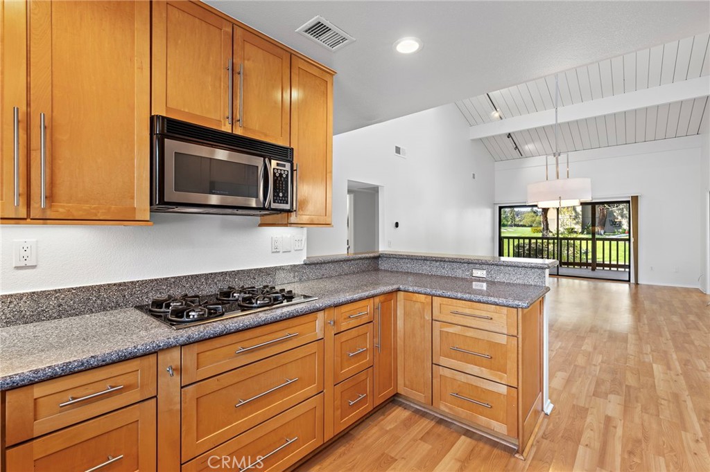 31287 E Nine Drive 28G