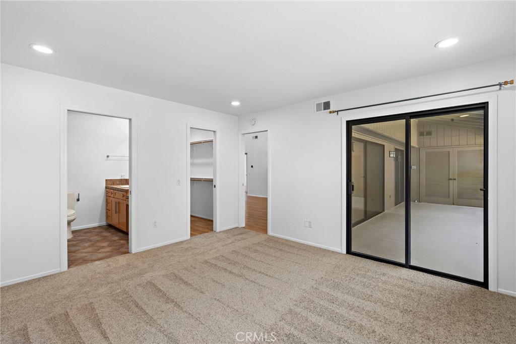 31287 E Nine Drive 28G