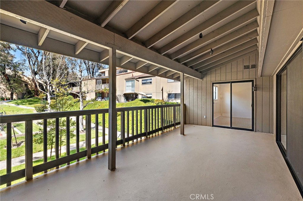 31287 E Nine Drive 28G