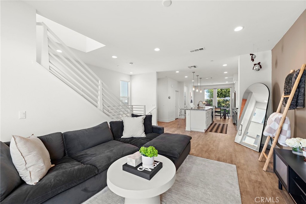 645 W 17th Street