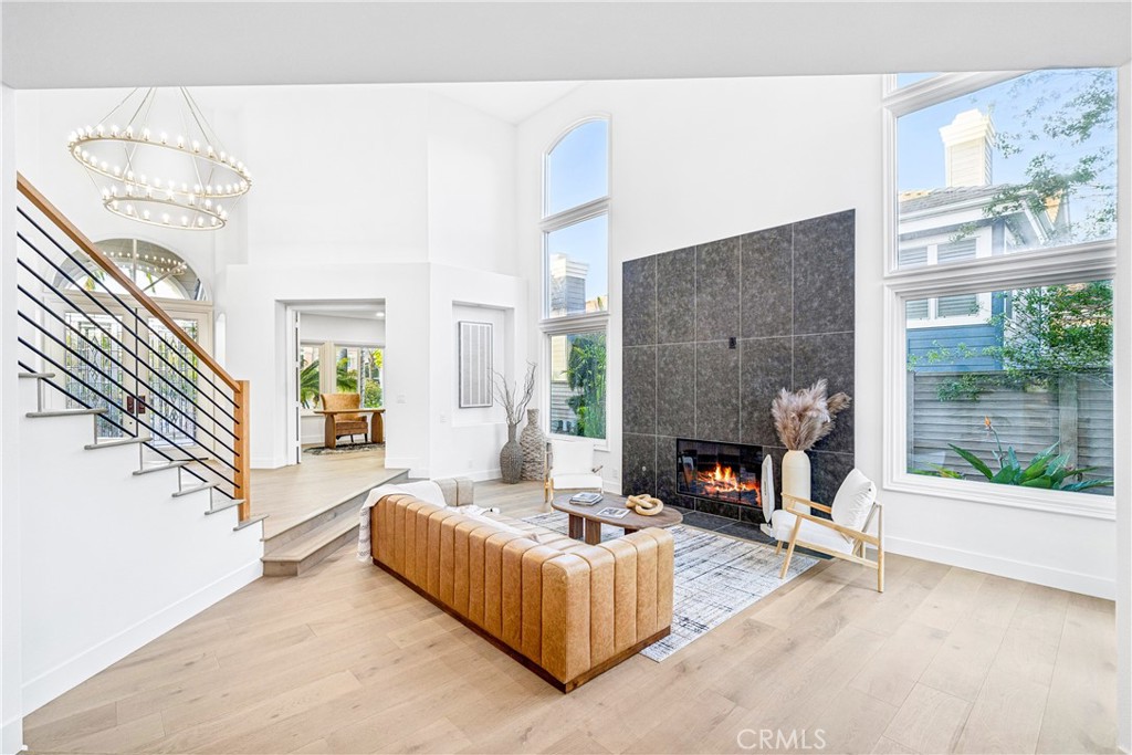 6692 Alamitos Circle