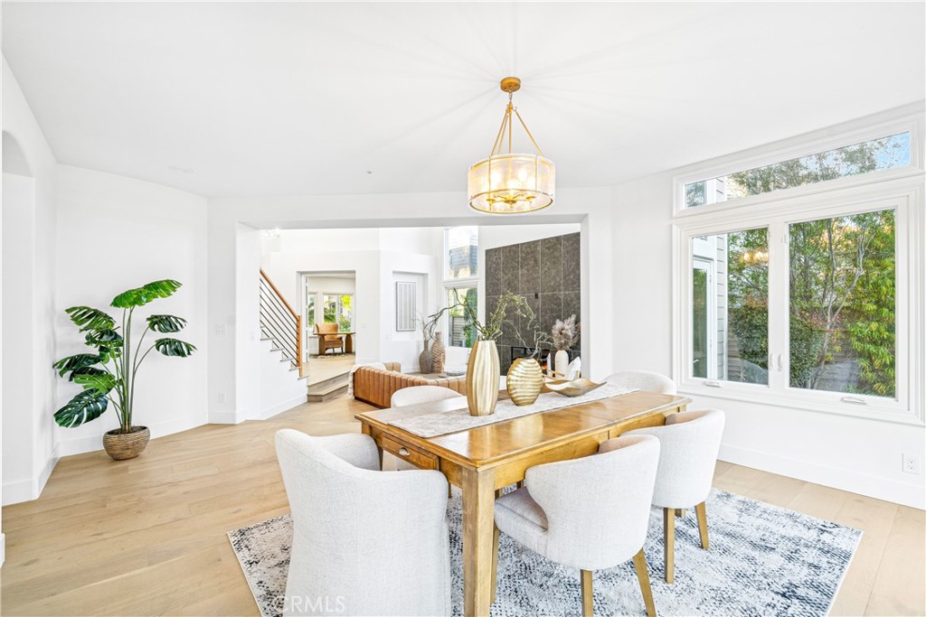 6692 Alamitos Circle