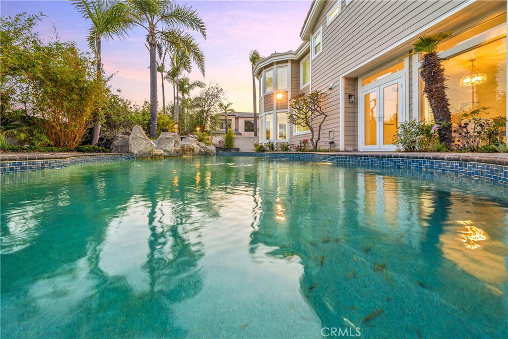 6692 Alamitos Circle