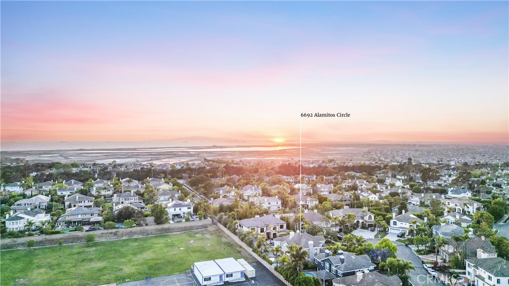 6692 Alamitos Circle