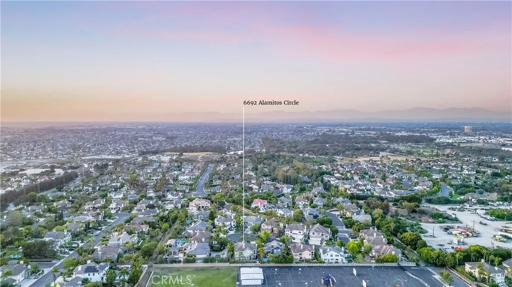 6692 Alamitos Circle