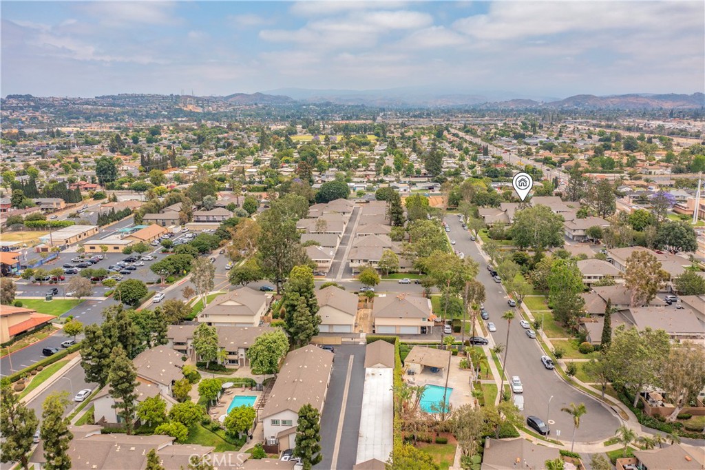 338 E Palmdale Avenue 4