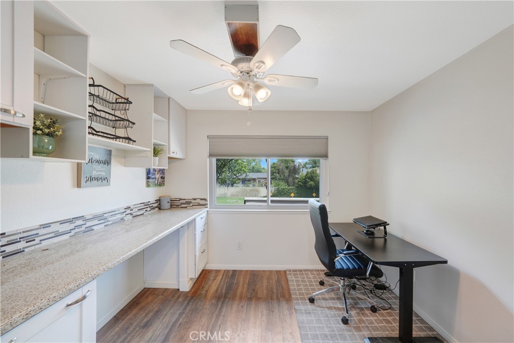 338 E Palmdale Avenue 4