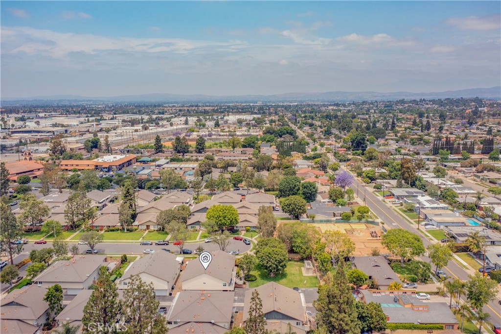 338 E Palmdale Avenue 4