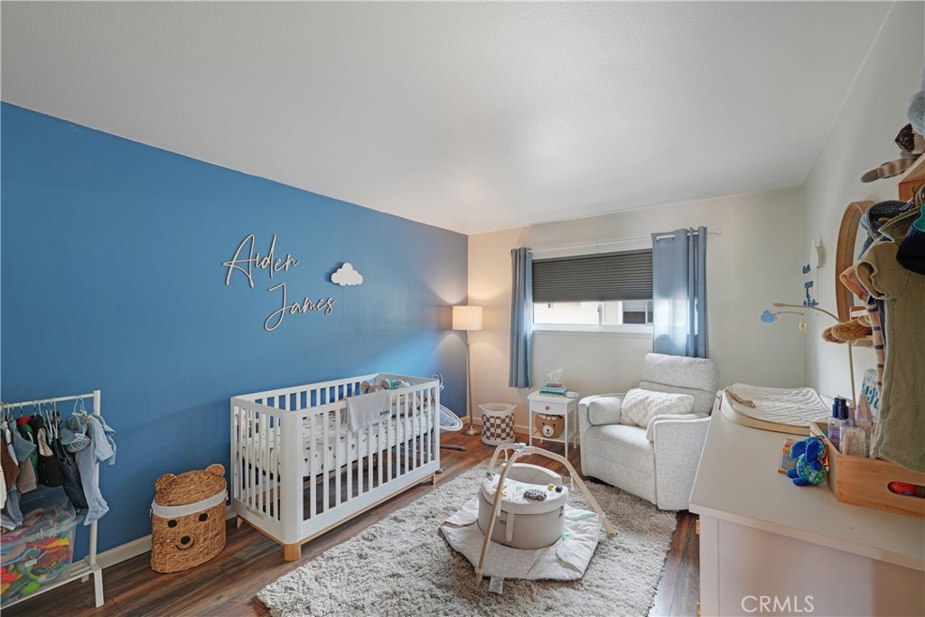 338 E Palmdale Avenue 4