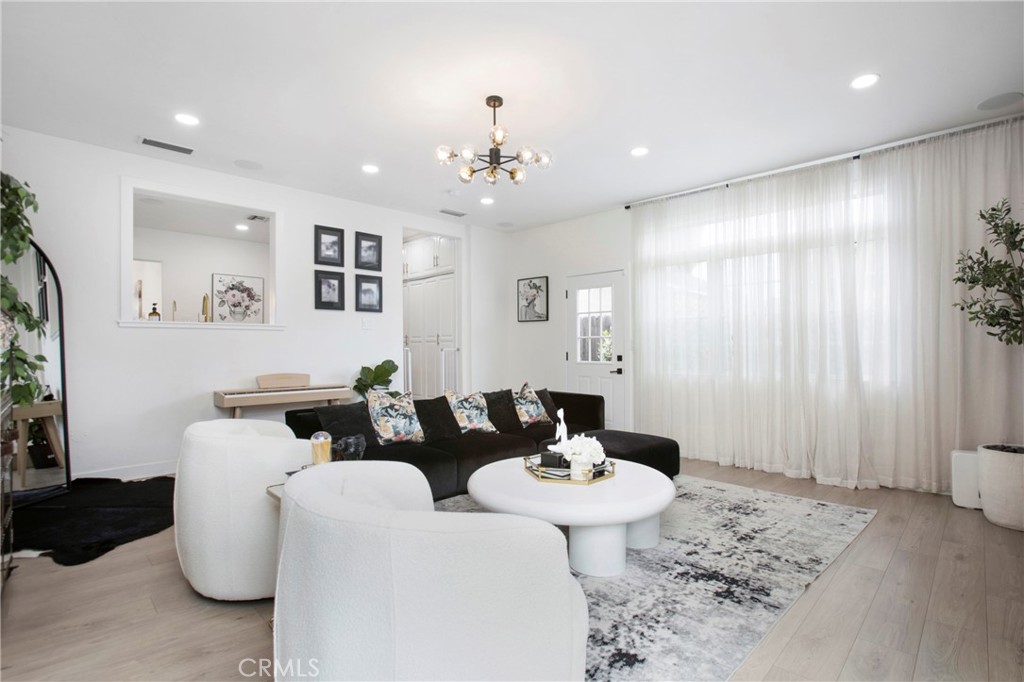 5529 Hersholt Avenue