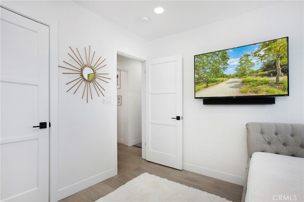 5529 Hersholt Avenue