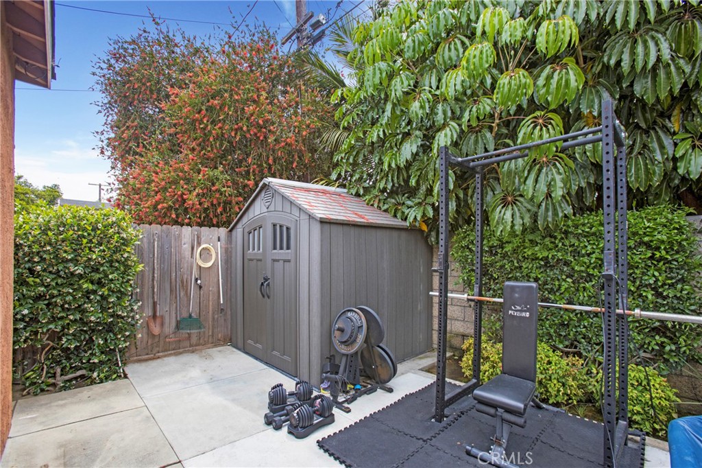 5529 Hersholt Avenue