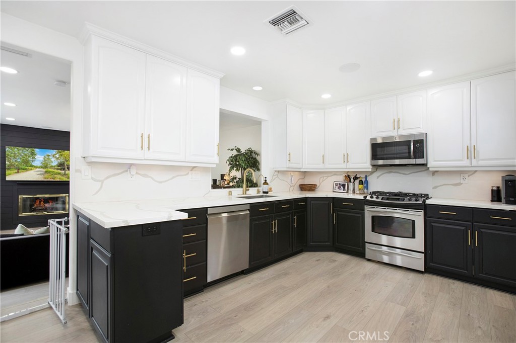 5529 Hersholt Avenue