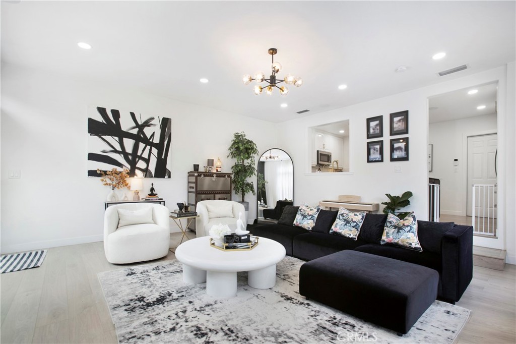 5529 Hersholt Avenue