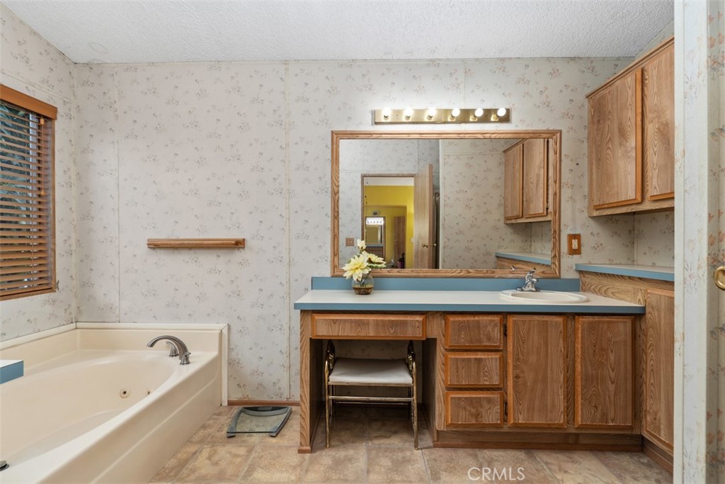 3050 W Ball Road 125G