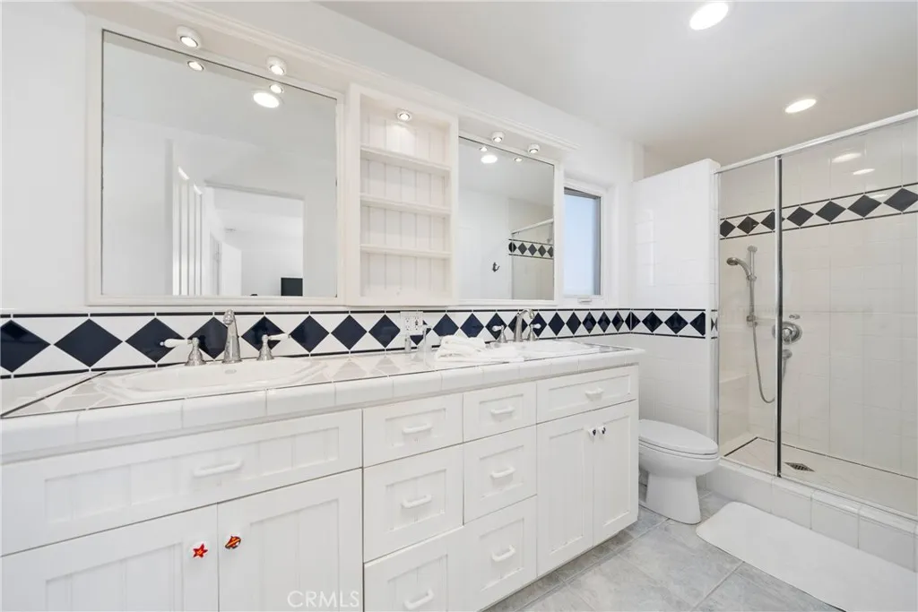 16685 S Pacific Avenue, Huntington Beach