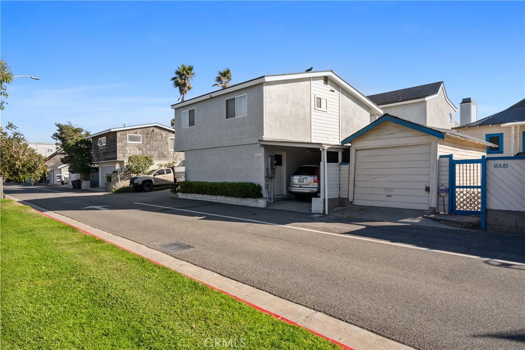 16685 S Pacific Avenue