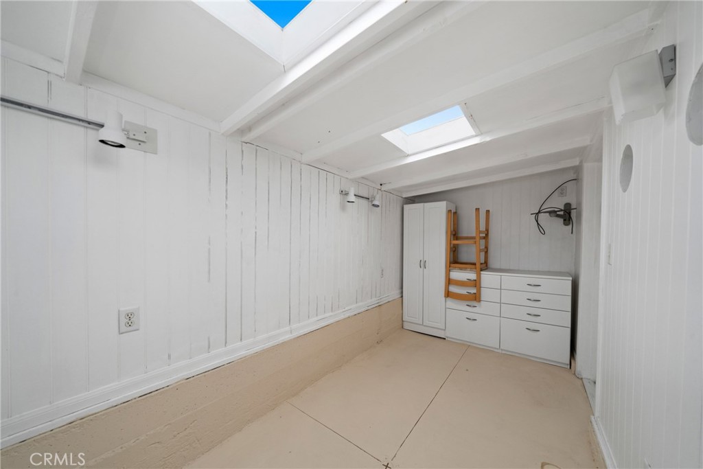 16685 S Pacific Avenue