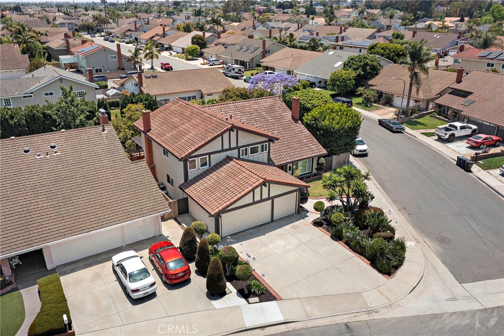 8604 Bluebird Avenue