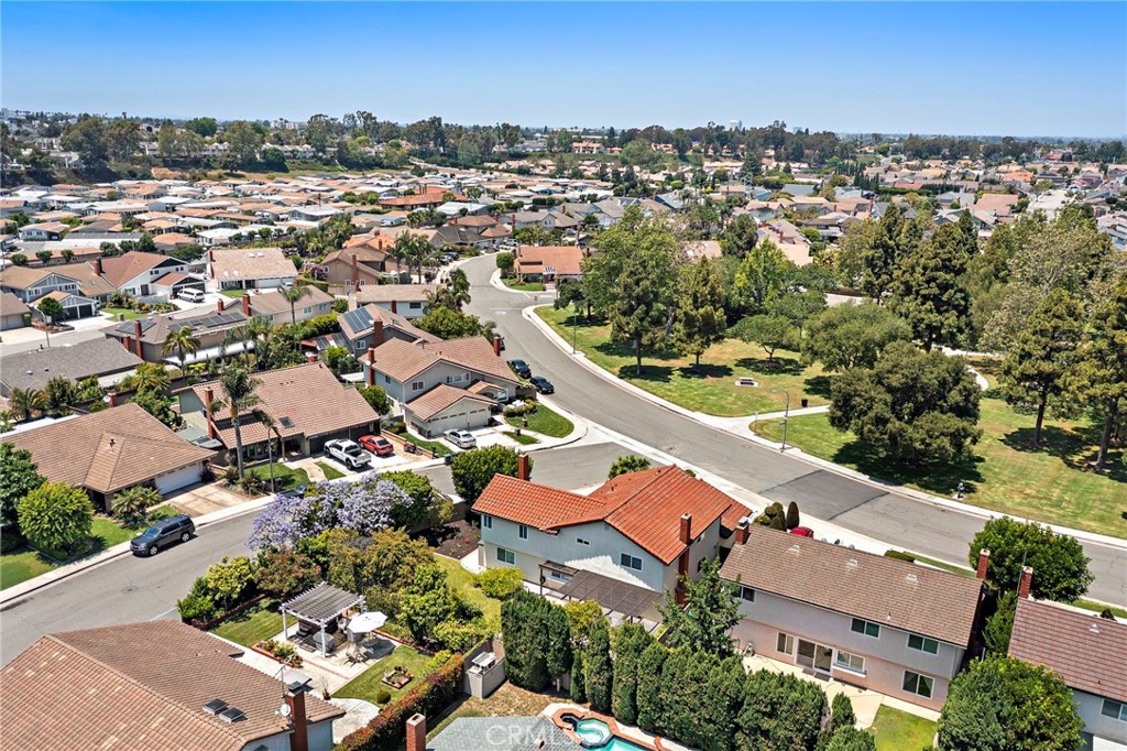 8604 Bluebird Avenue