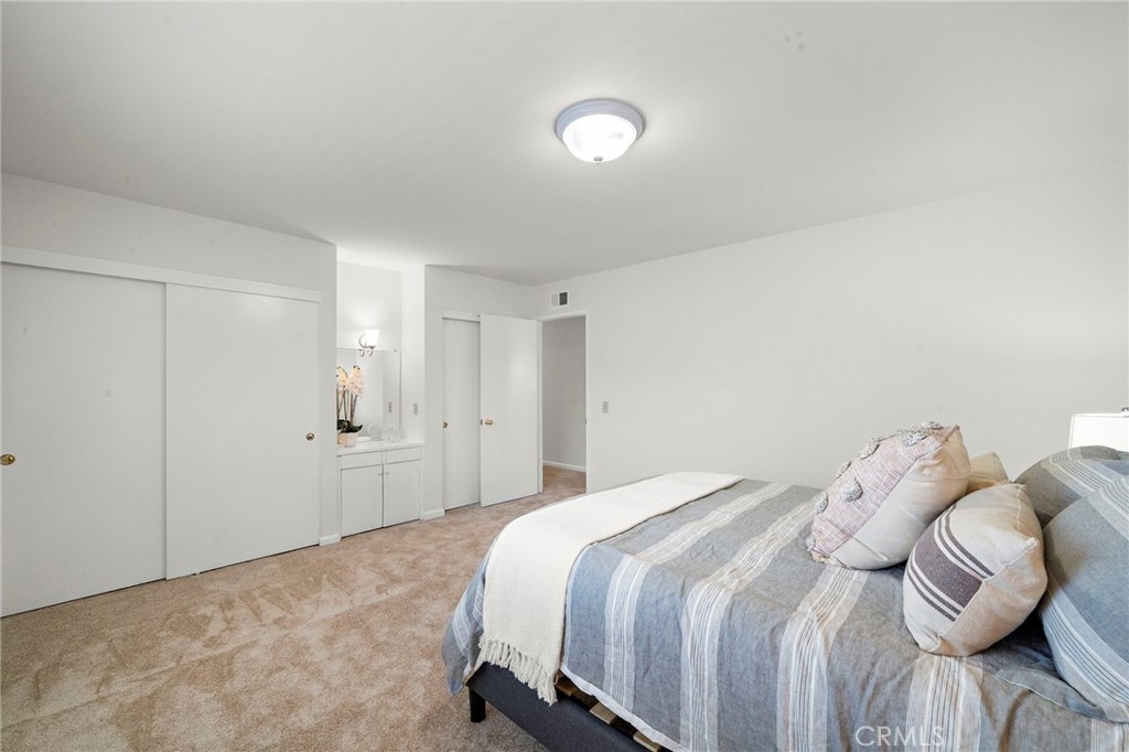 8604 Bluebird Avenue