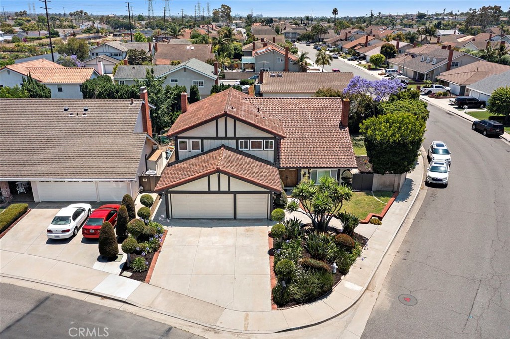 8604 Bluebird Avenue