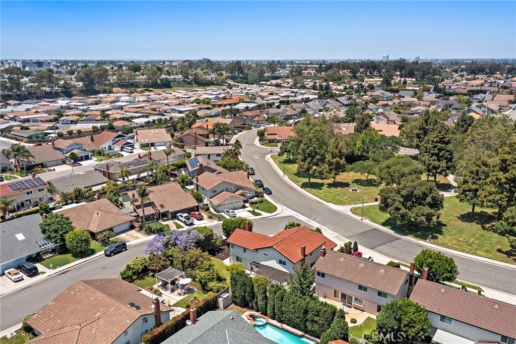 8604 Bluebird Avenue