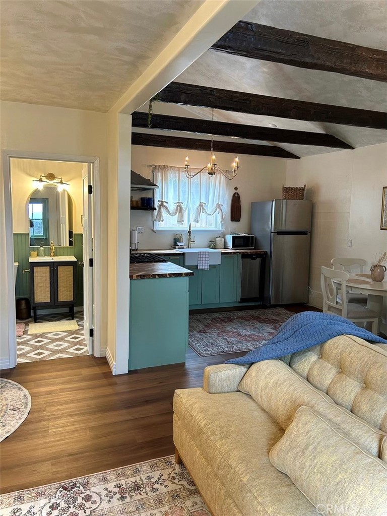 27353 Pacific Coast Highway