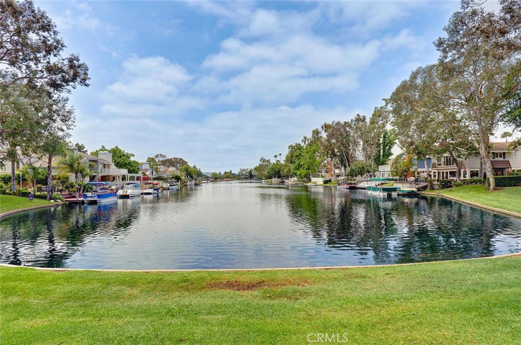 22702 Islamare Lane