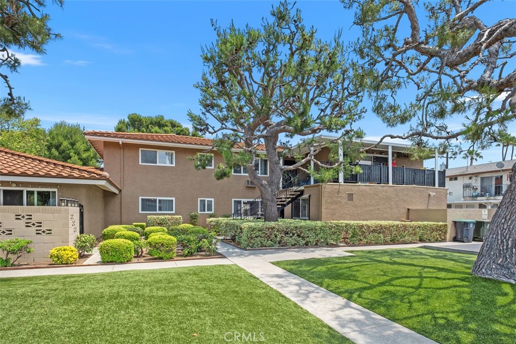 11782 Garden Grove Boulevard